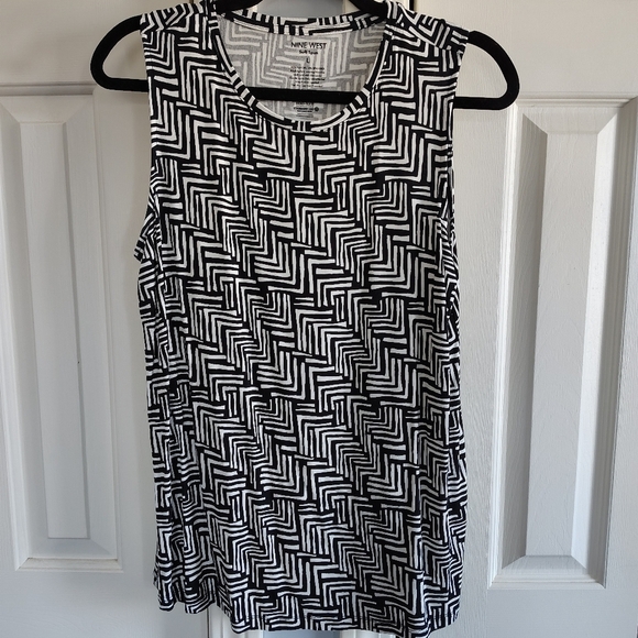 Nine West Tops - Nine West Black White Sleeveless Tank L